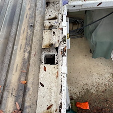 Pullman-Gutter-Clean-Out 2